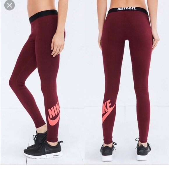 Nike Pants - Nike logo leggings